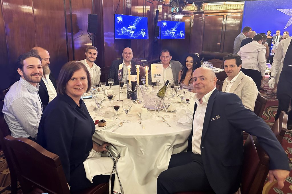 B4B Payments Wins Best Business Cards Initiative at PayTech Awards 2024 (image 1)